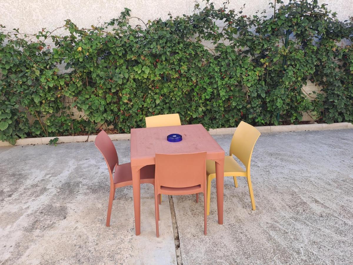 Appartement avec extérieur et parking gratuit Perpiñán Exterior foto